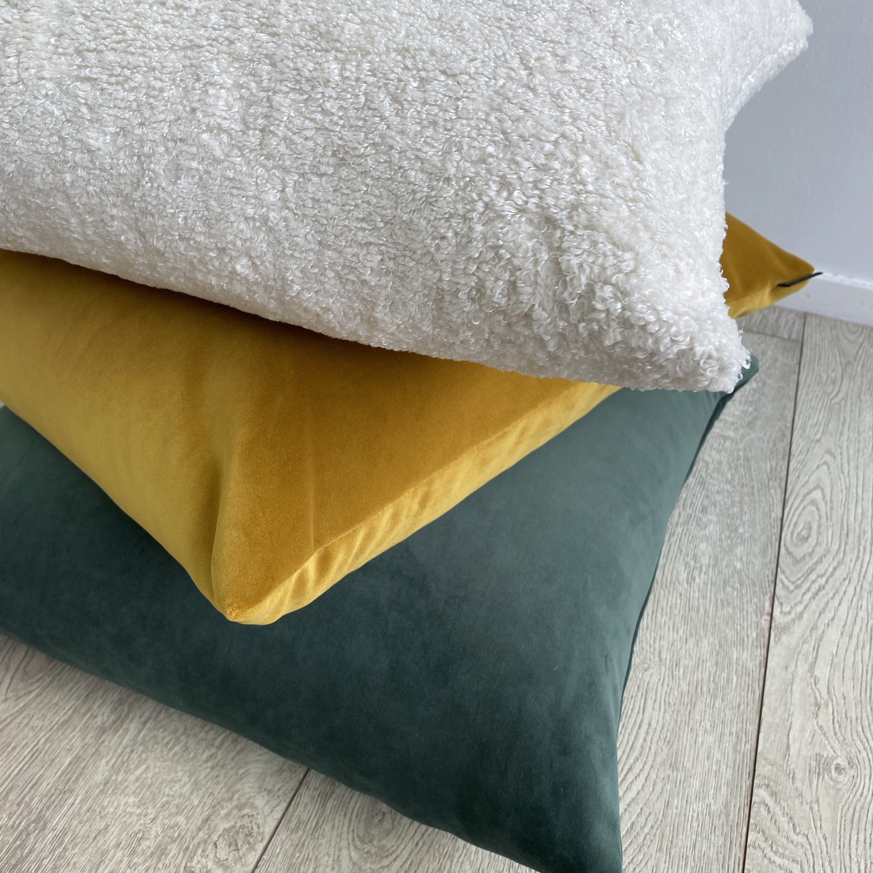 COJÍN  BE50X50 LIBERO PEARL