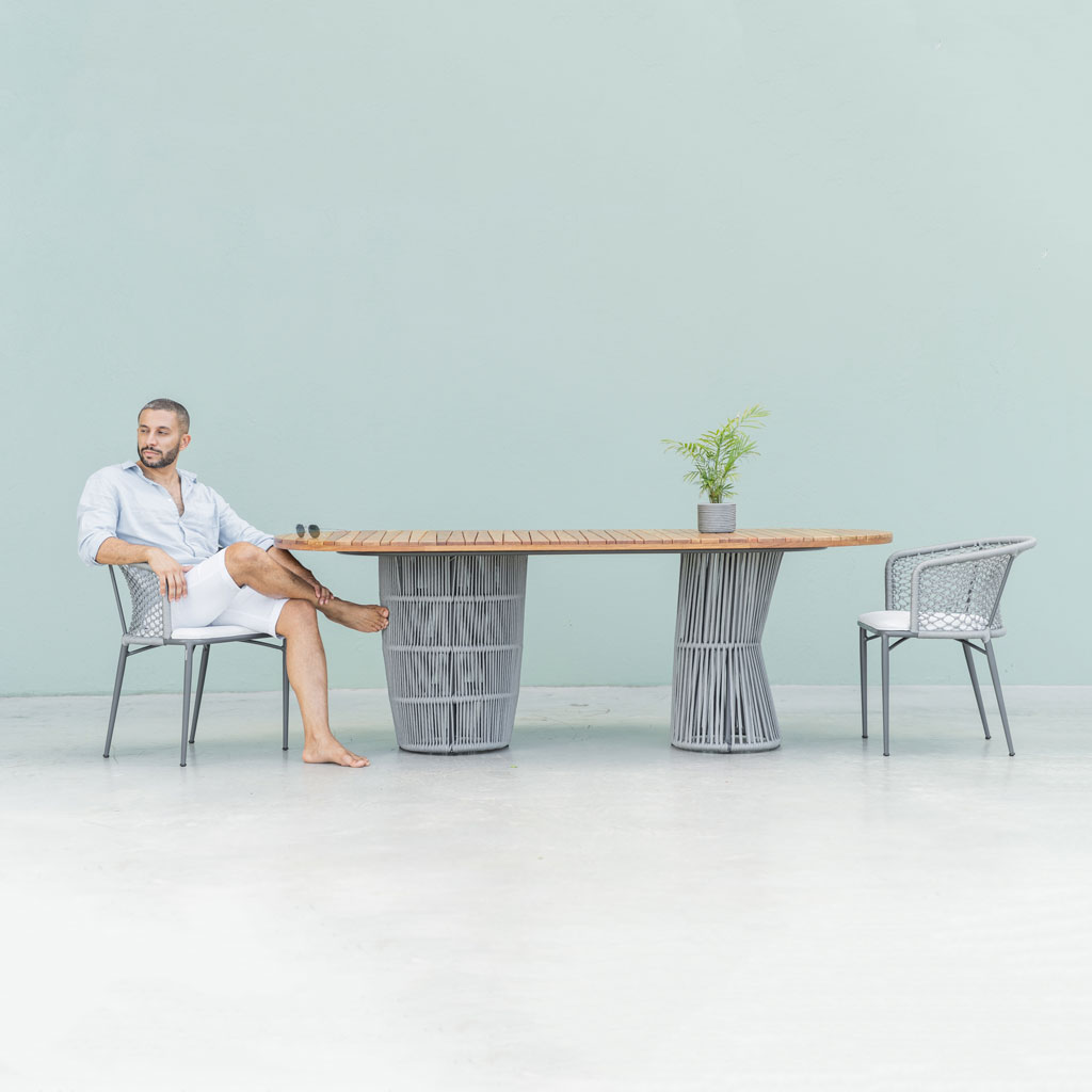 MESA DE COMEDOR TANCINI