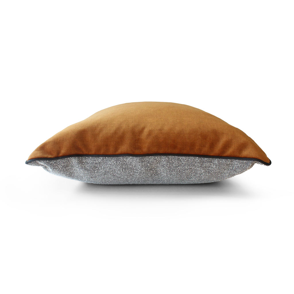 COJÍN  BT50X50 WOOD VELVET