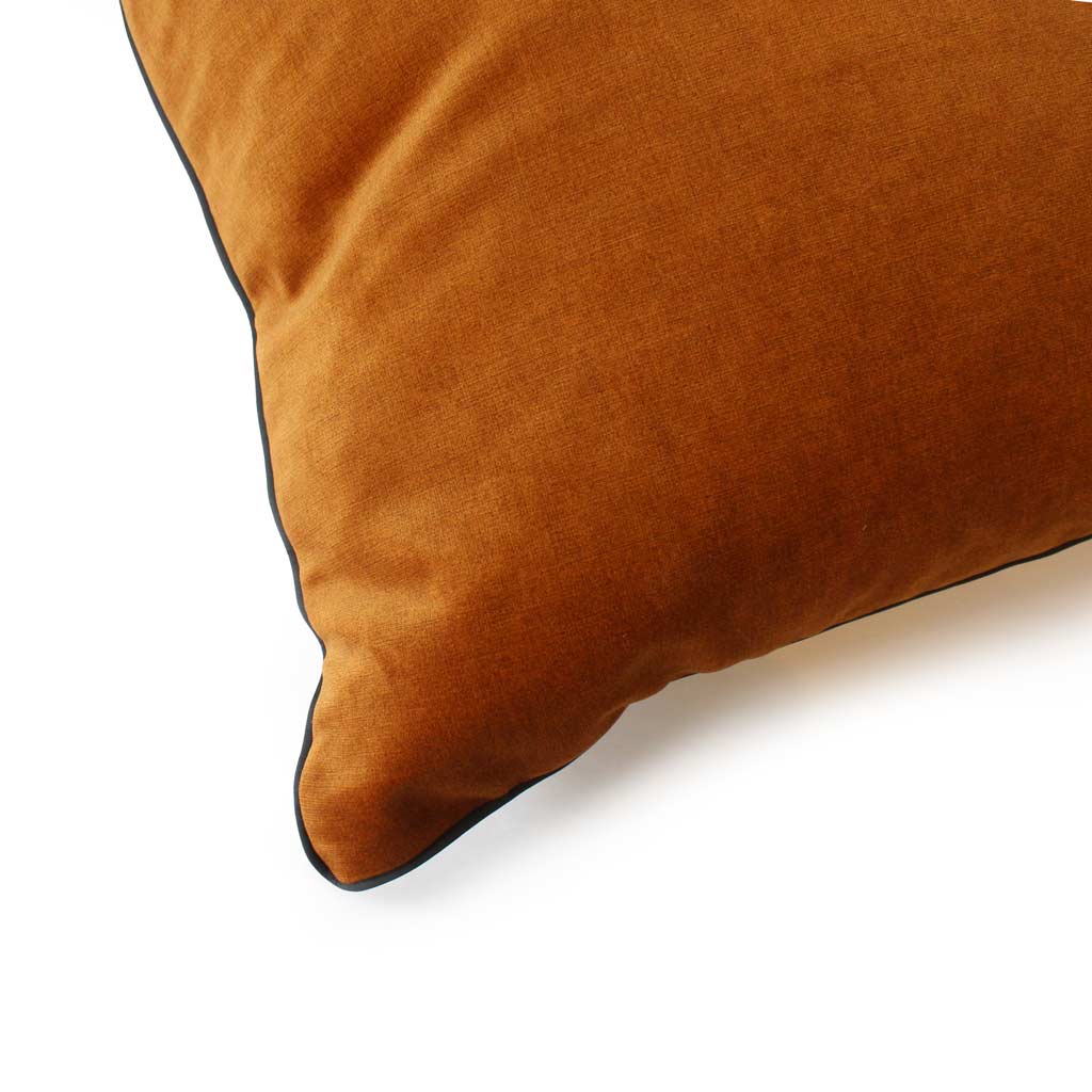 COJÍN  BT50X50 WOOD VELVET