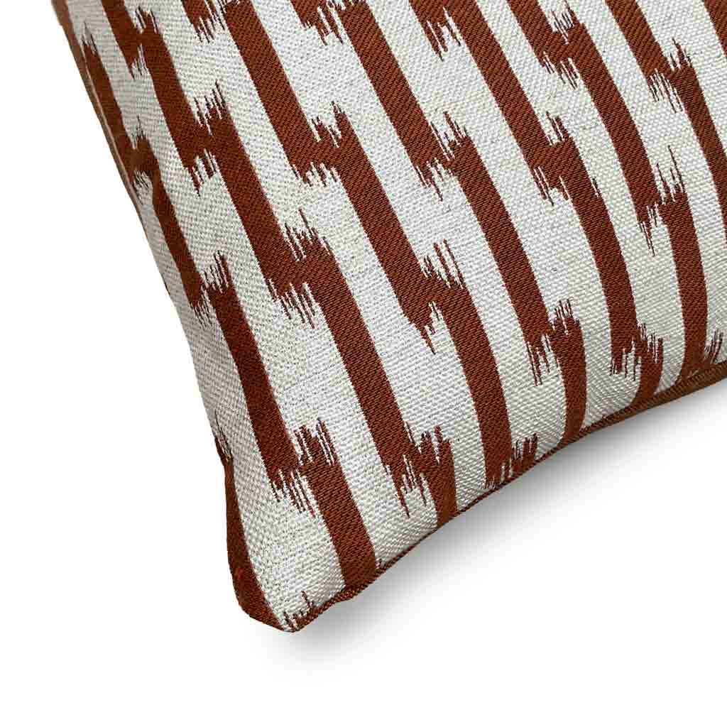 COJÍN  BT50x50 IKAT TERRACOTA