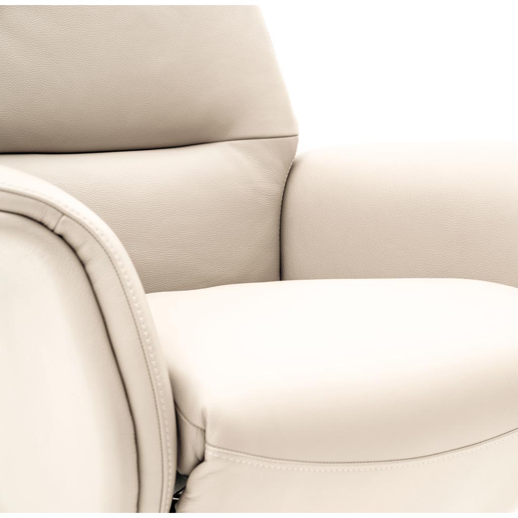 SILLÓN RECLINABLE DE CUERO FLORA