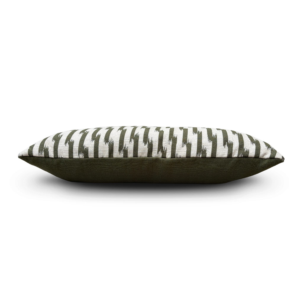 COJÍN  BT40x60 IKAT GREEN