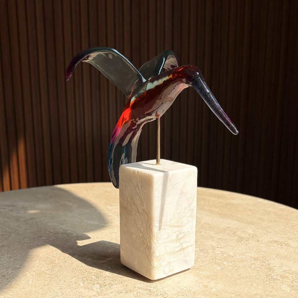 ESCULTURA COLIBRI ROJO y AZUL CON BASE PIEDRA DE HUAMANGA (copiar)