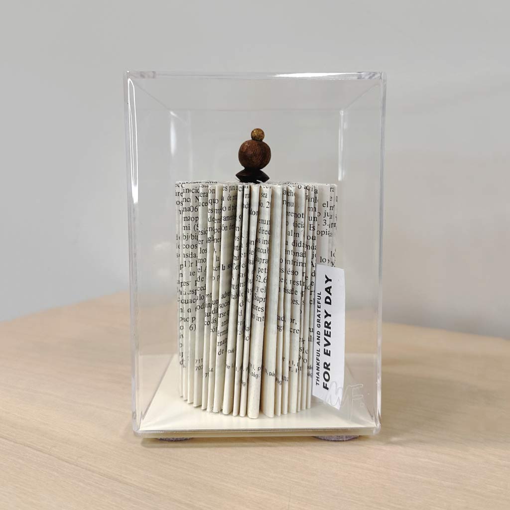 ESCULTURA ORIGAMI BE THANKFUL