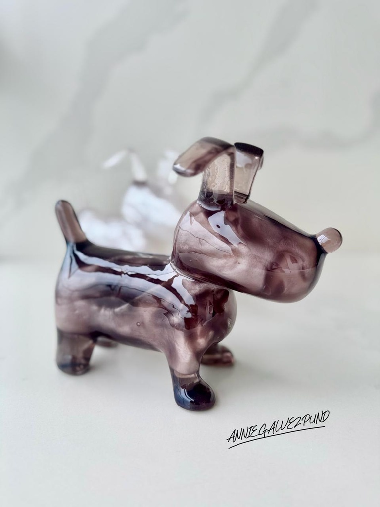 ESCULTURA DOGGY UVA PERLADO