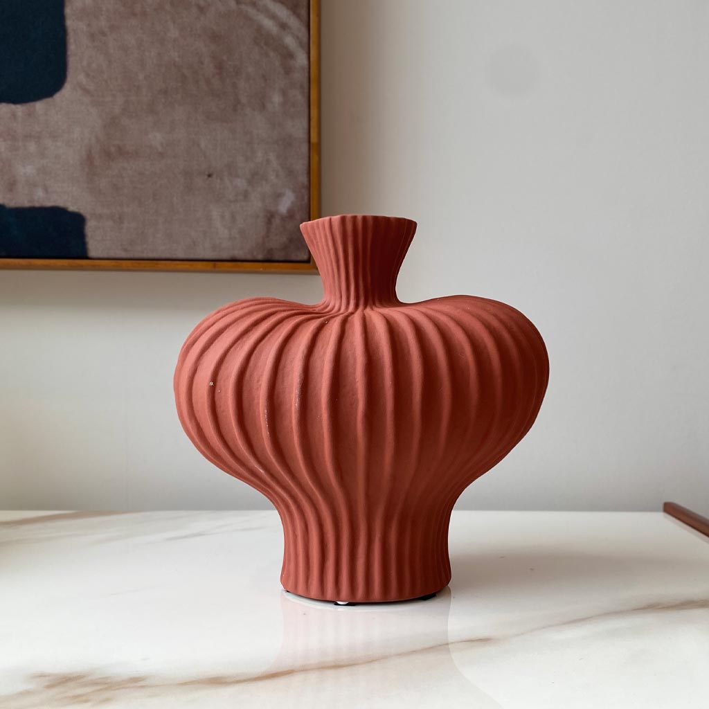 VASE RED FLOWER LARGE