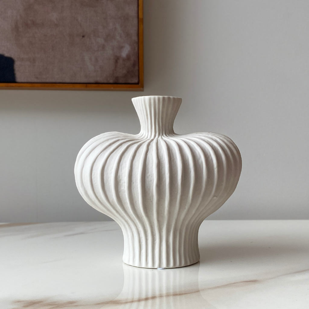 VASE WHITE FLOWER LARGE