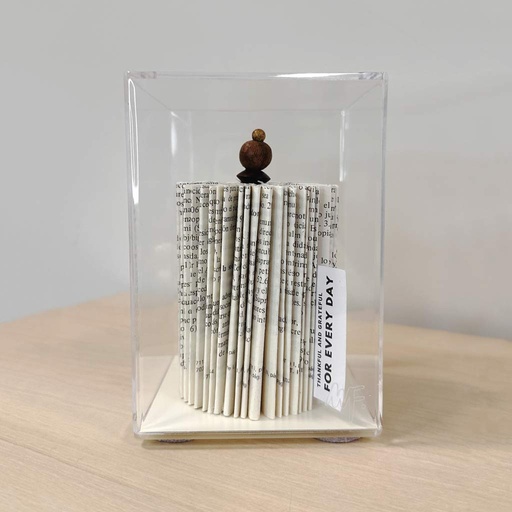 ESCULTURA ORIGAMI BE THANKFUL
